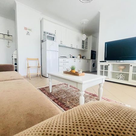Mediterranean Sea Apartments Durres Bagian luar foto