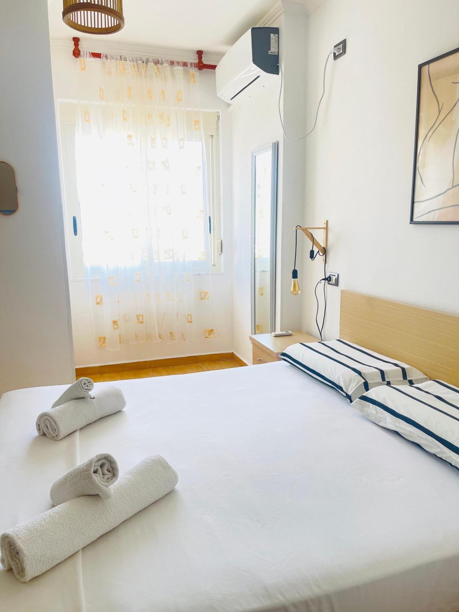 Mediterranean Sea Apartments Durres Bagian luar foto
