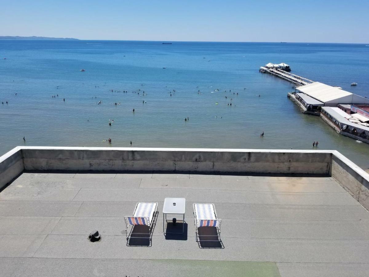 Mediterranean Sea Apartments Durres Bagian luar foto